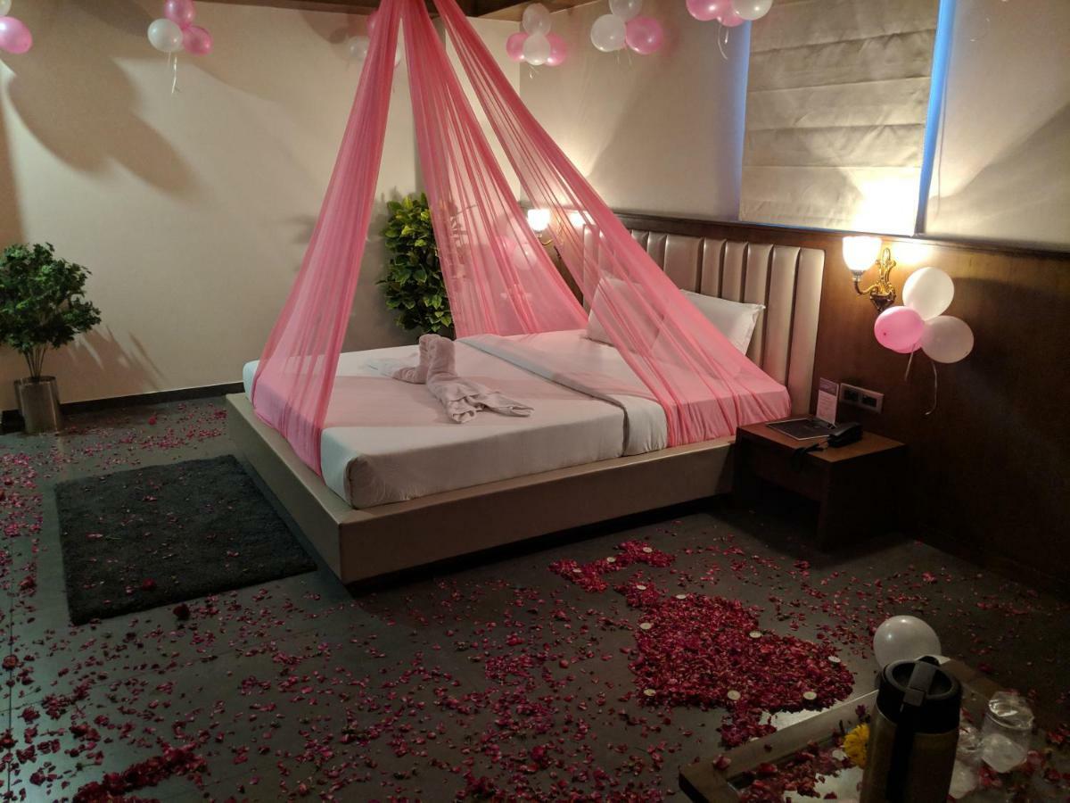 Hotel Avaante Ahmedabad Formerly Known As The Orchid Hotel Eksteriør billede