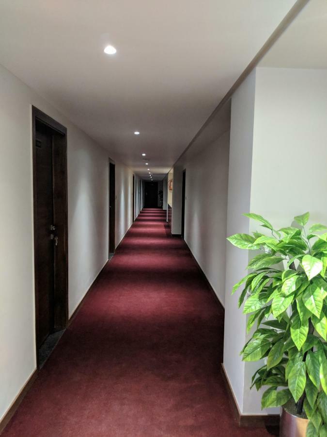 Hotel Avaante Ahmedabad Formerly Known As The Orchid Hotel Eksteriør billede