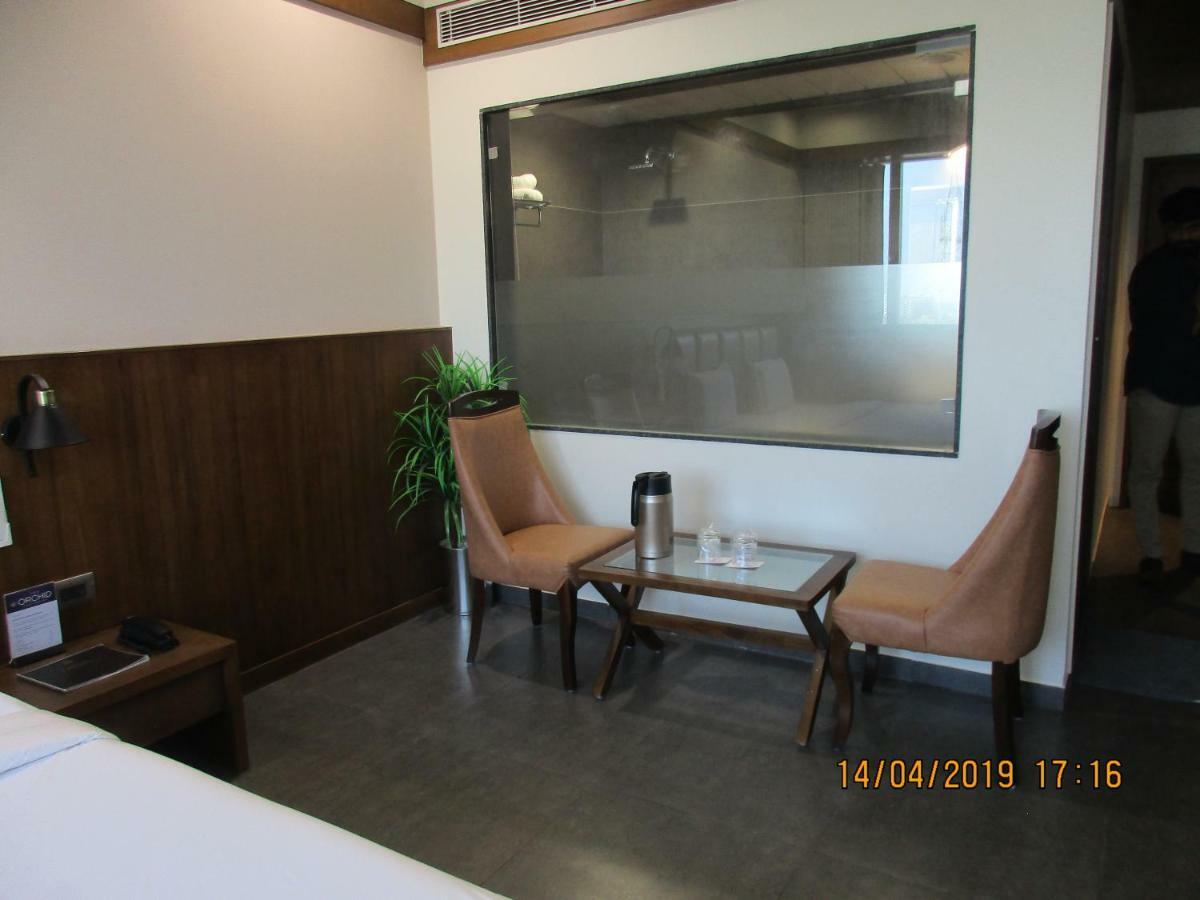Hotel Avaante Ahmedabad Formerly Known As The Orchid Hotel Eksteriør billede